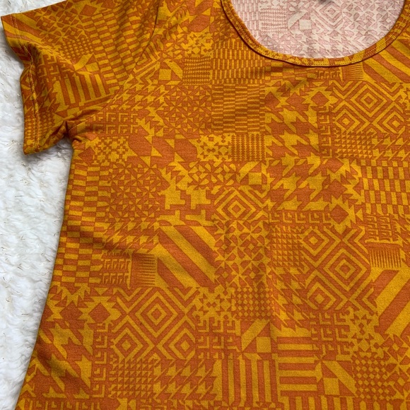 Lularoe Classic Tee Geometric Dark Orange Yellow M - Picture 5 of 7